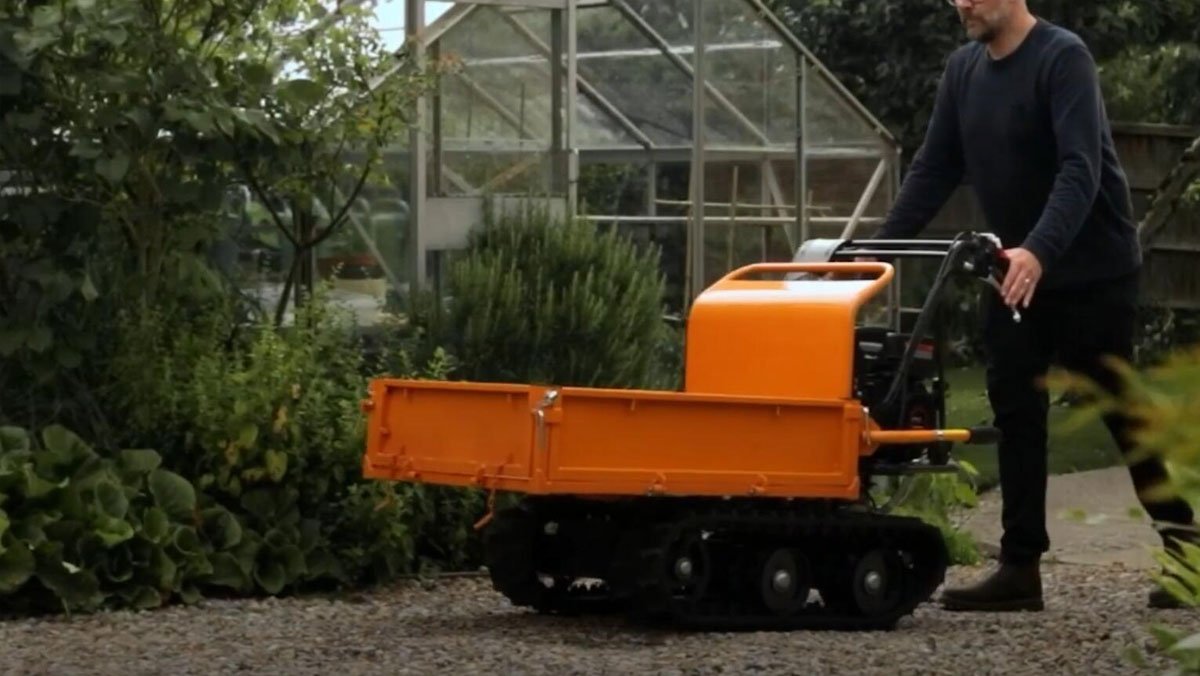 Tracked mini dumper