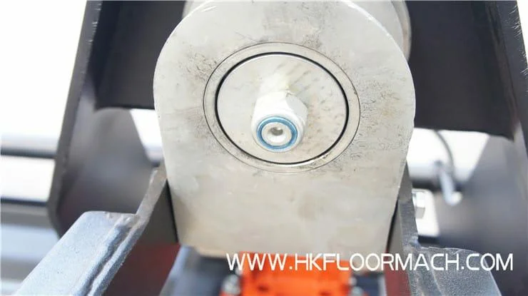 the connecting bearings of ev850-2 laser screed The connecting bearings are made of NSK (Japan) imported bearings to ensure long life and higher sensitivity.